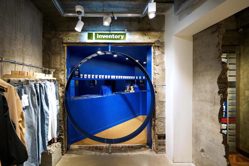 首尔 100 平时尚品牌展示空间，打造感官氛围-9