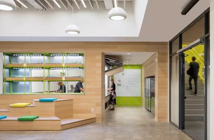 曼哈顿“蓝校”打造多彩学习空间-19