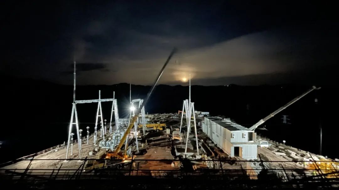 上海宝冶承建的禄丰市桃园220MW光伏电站项目成功并网-48