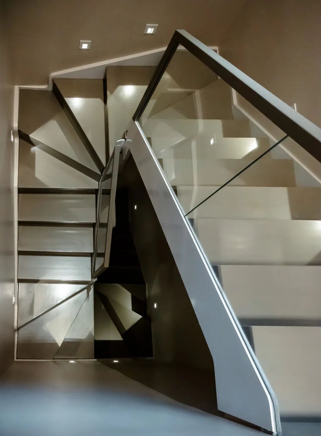 诗意生活 · 摩格装饰王艳团队的坡道洋房设计-21