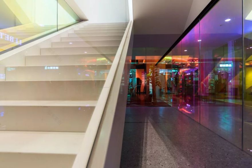 掌上明珠 | 全屋软装设计破局「定制」红海,这个2019年开得「漂亮」-25