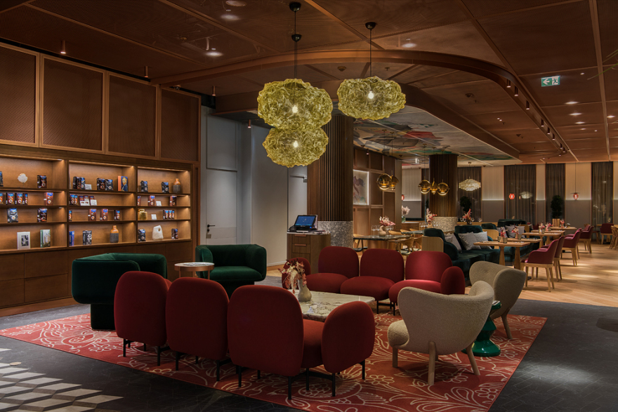 莫斯科 Mövenpick 酒店内的瑞士俄罗斯风格 Shagal 餐厅丨俄罗斯莫斯科丨Archpoint 设计局-0