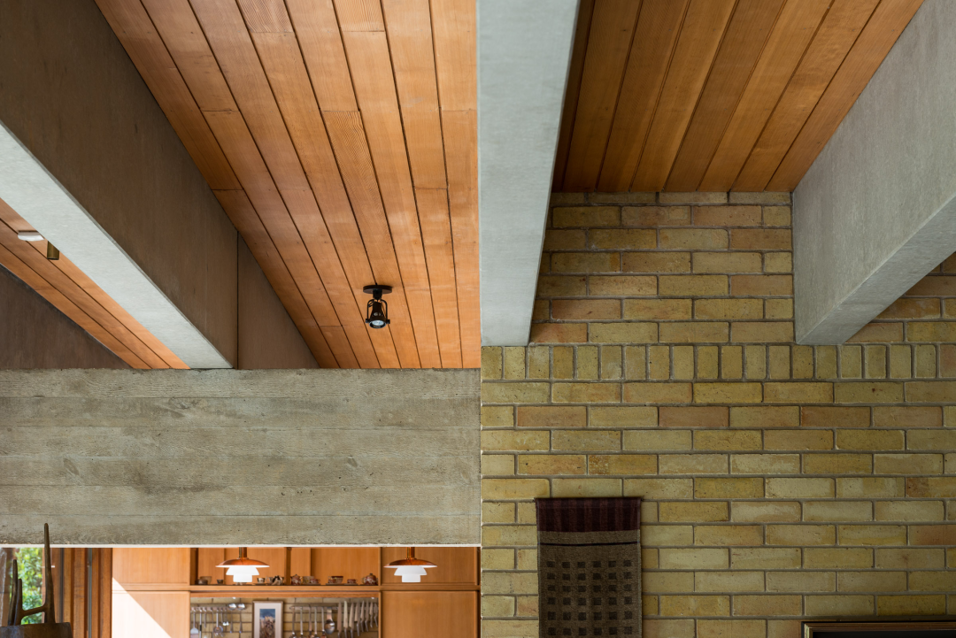 罐头清单或能利斯(具体含义需根据更多上下文来确定)丨西班牙丨约翰·伍重-69