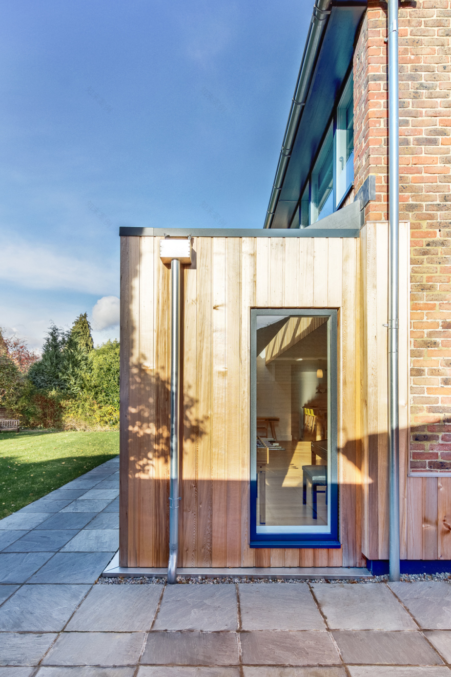 杨树路现代私宅 | 自然光与隐私控制的巧妙融合-12