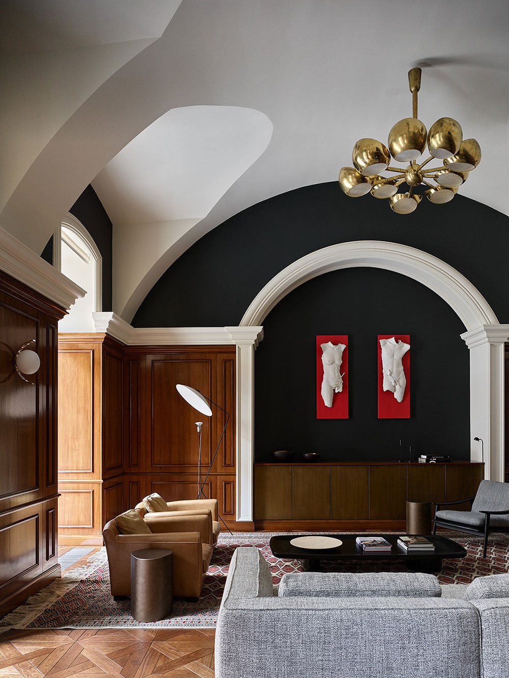 大规模设计:莫斯科旧公寓楼中令人印象深刻的公寓-2