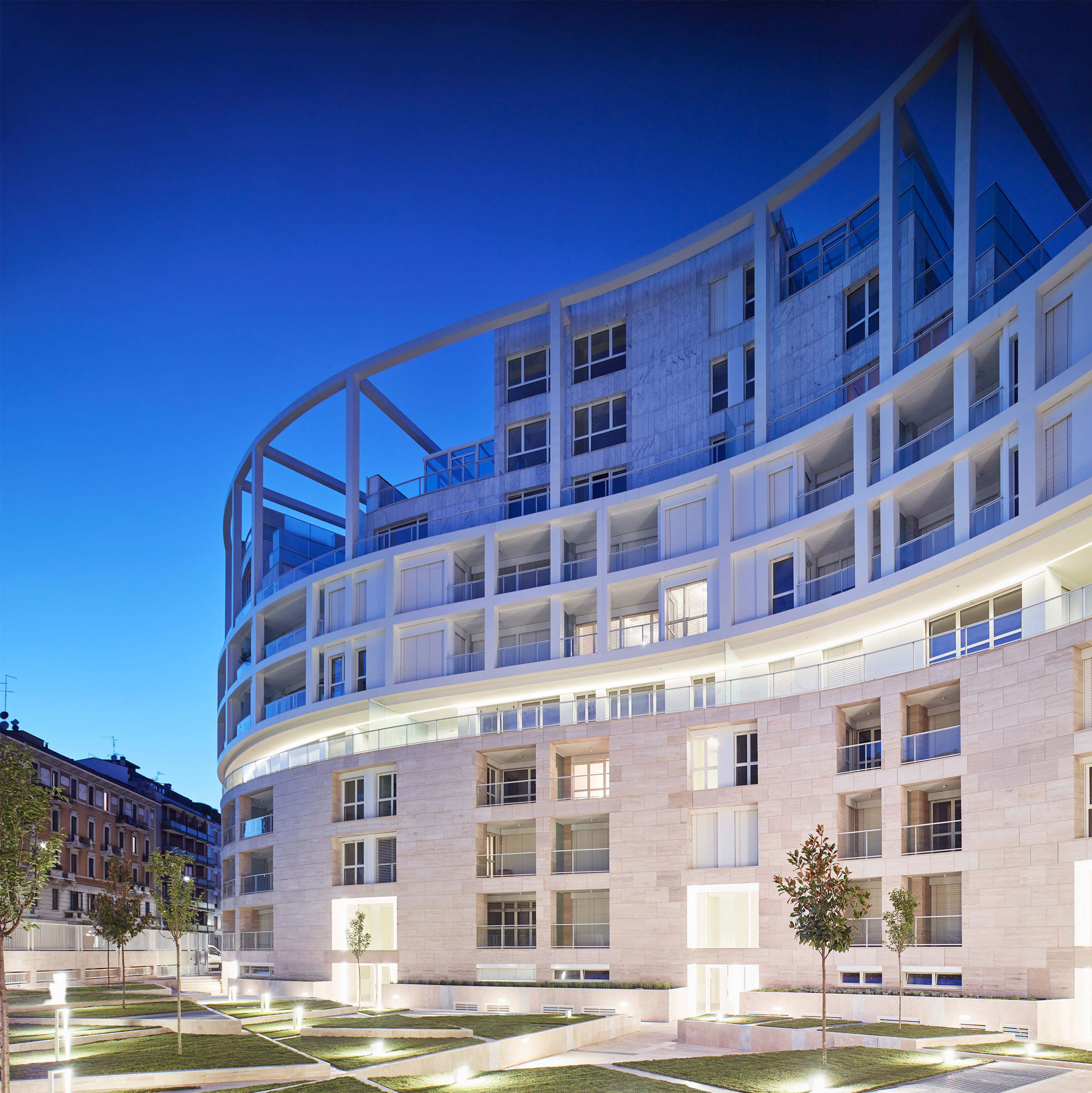 米兰 Carlo Erba 住宅楼 | 现代建筑与古典环境的完美融合-33