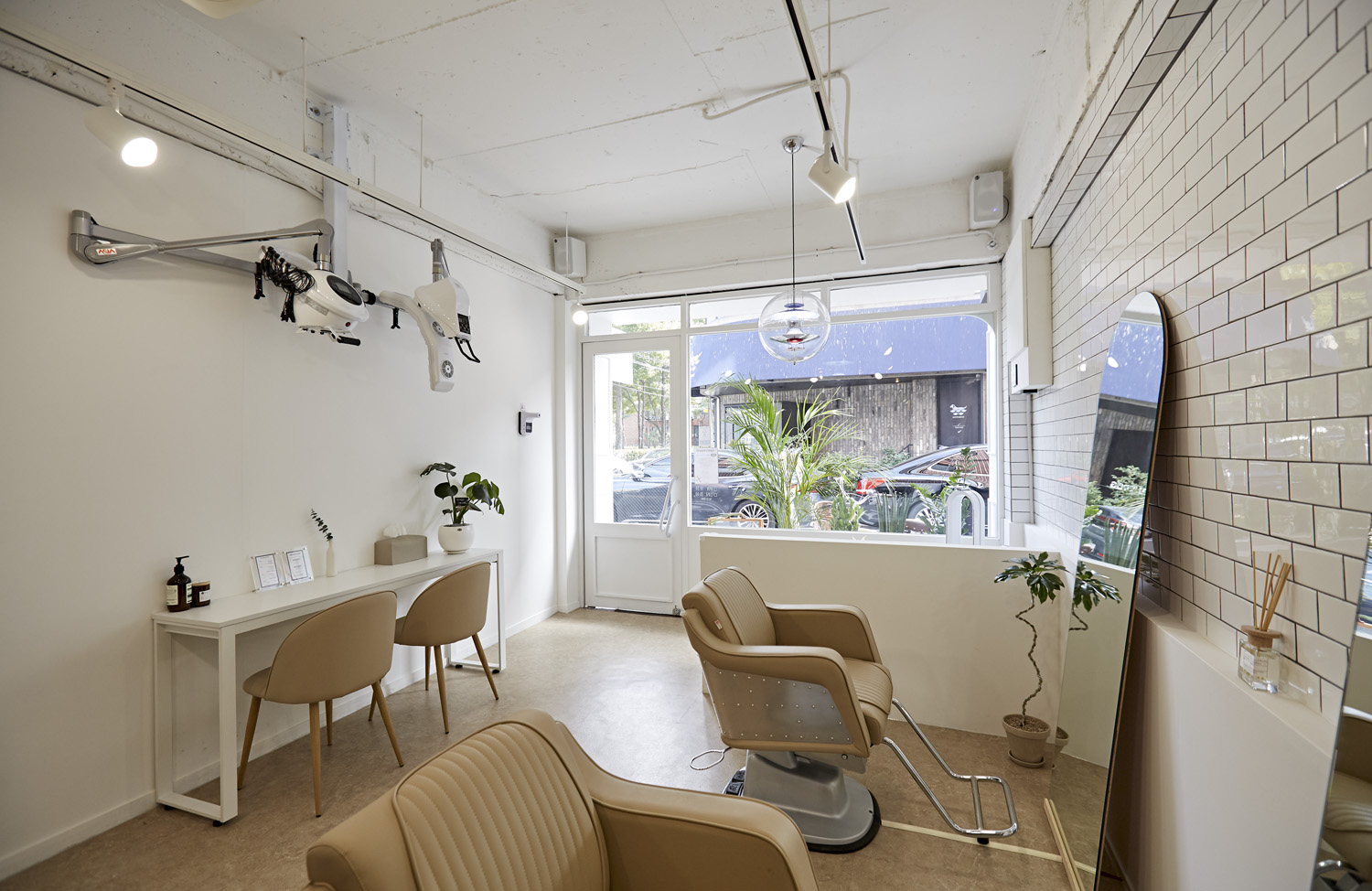 简约白调 12 坪美容室设计-4