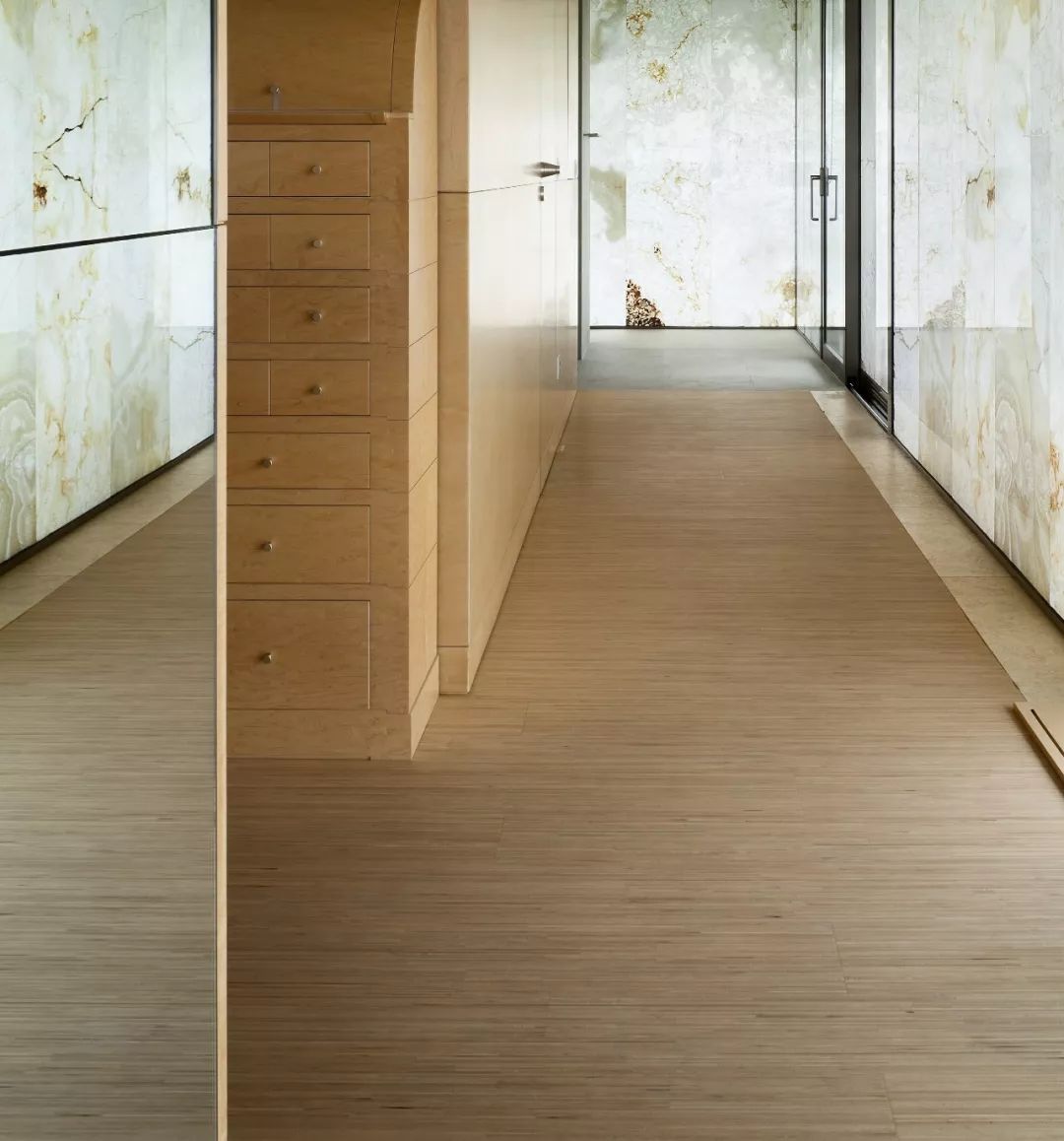 《无华·卢志荣作品展》——融合中西文化的现代设计之作-37