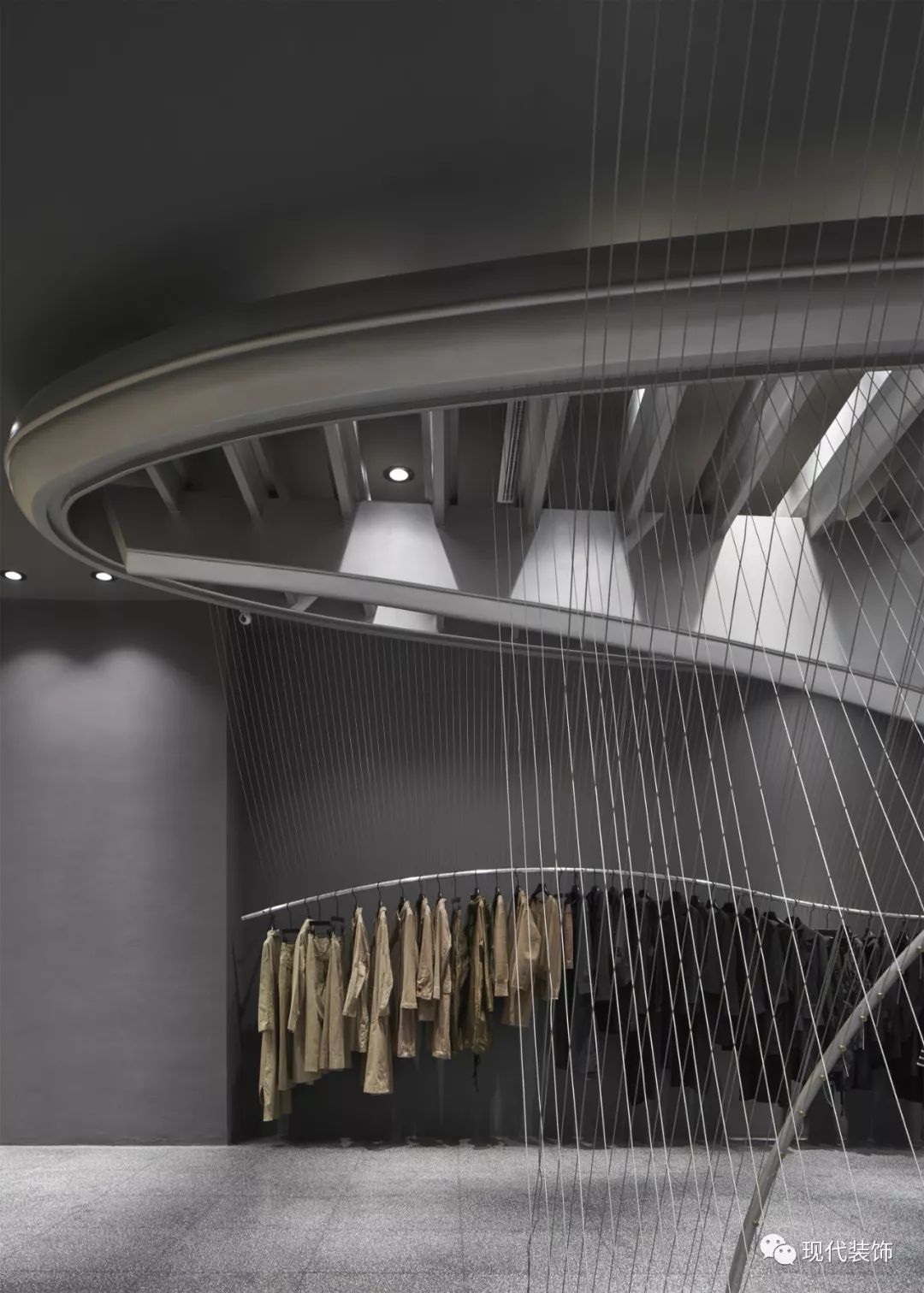 叶梹室内设计 | 充满现代感与未来感的服装体验店！-41