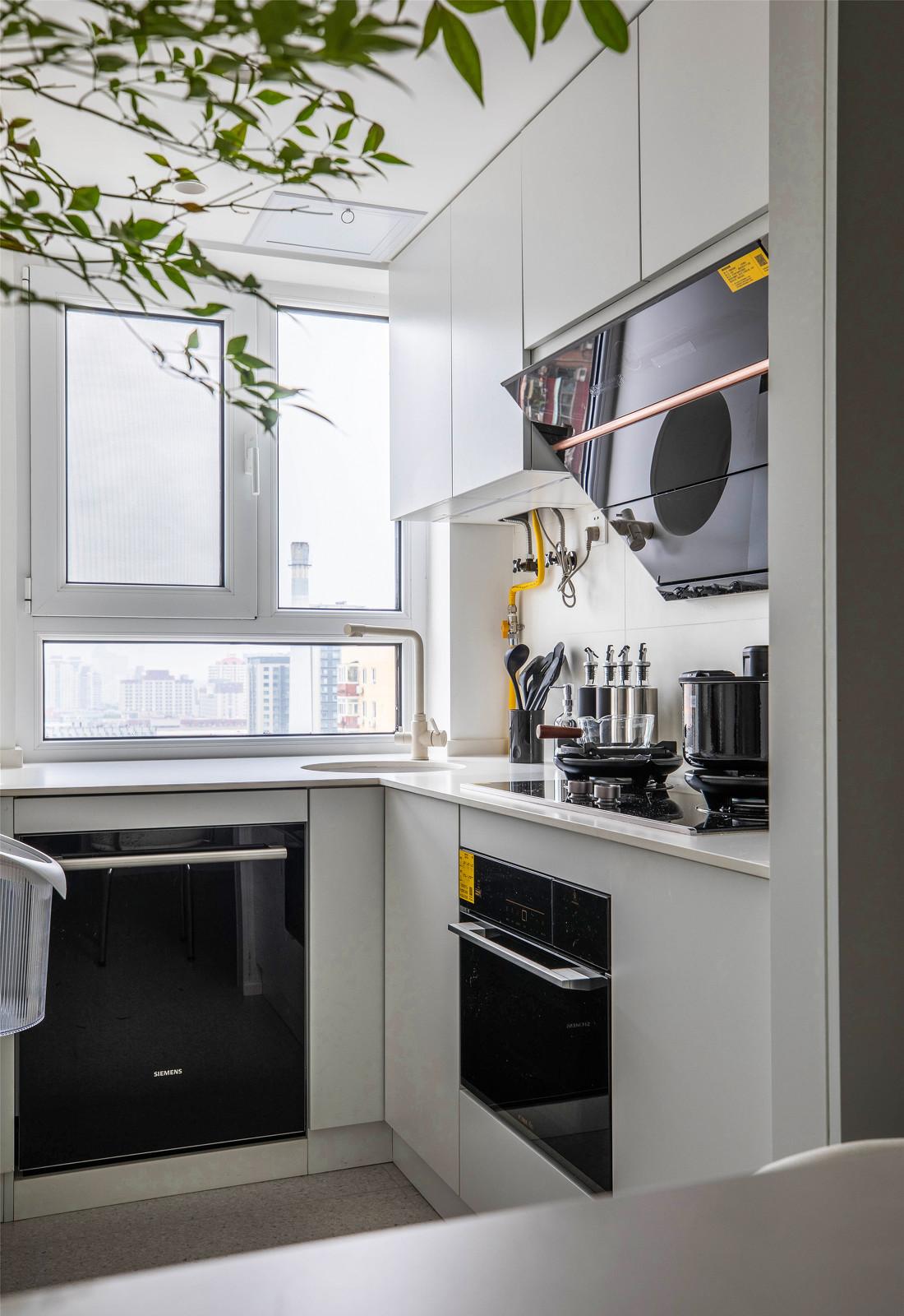 高级简约风平层设计-6