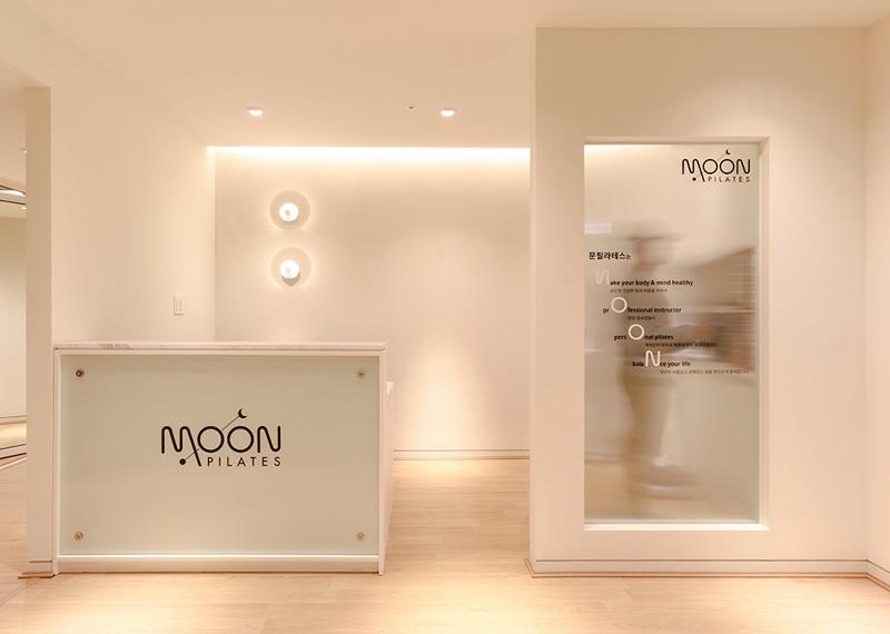 简约时尚的 34 平米办公空间设计-4