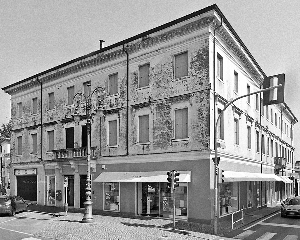 Montebelluna市中心住宅综合体翻新，意大利 / Studio Bressan-12