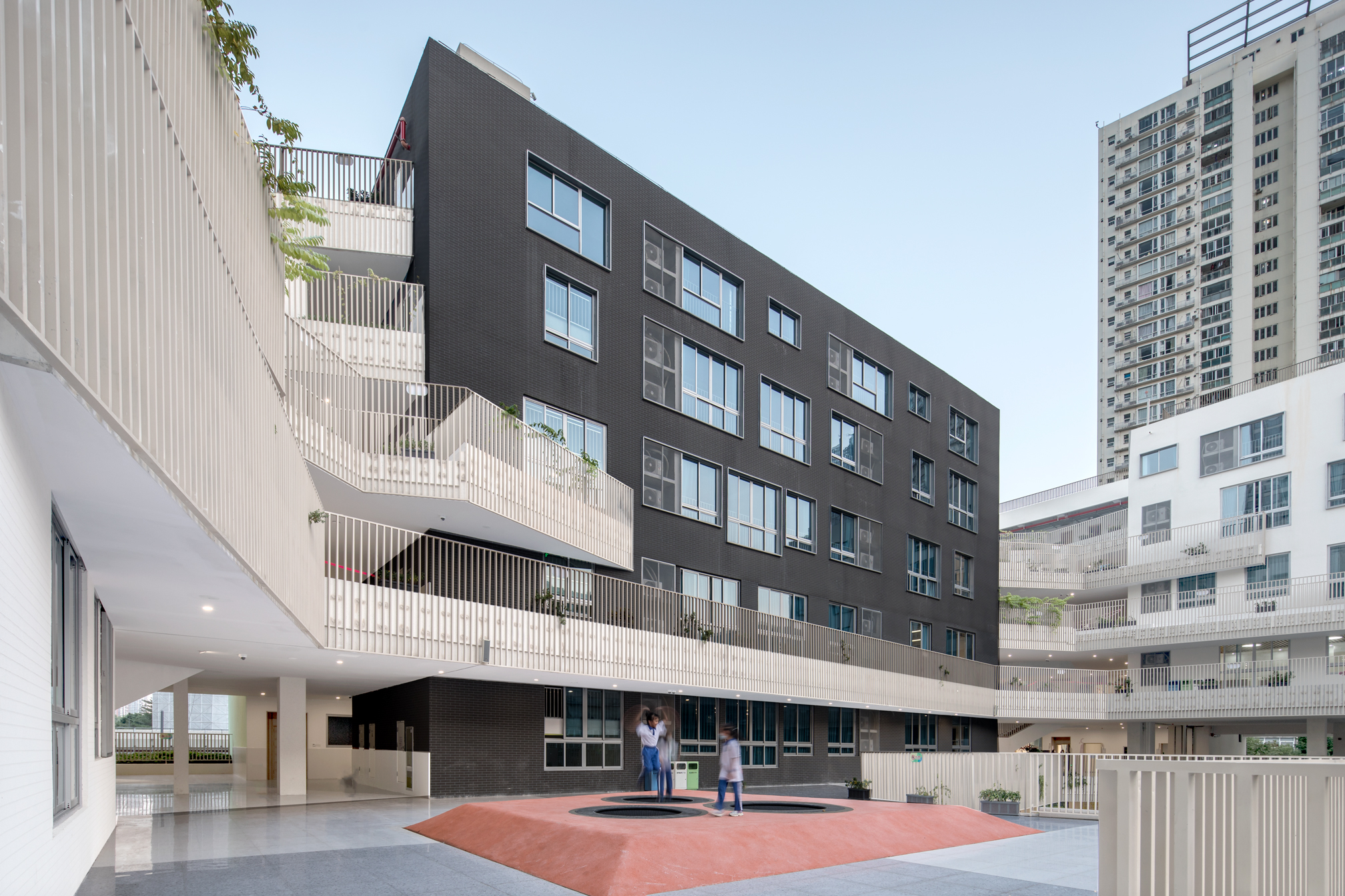 叠园绿谷：深圳市罗湖区桃园小学 / 立方设计 -17