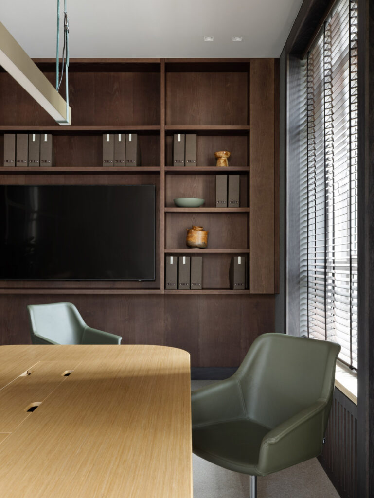 69平米家庭商业私人办公室设计丨Мария Ксенофонтова-35