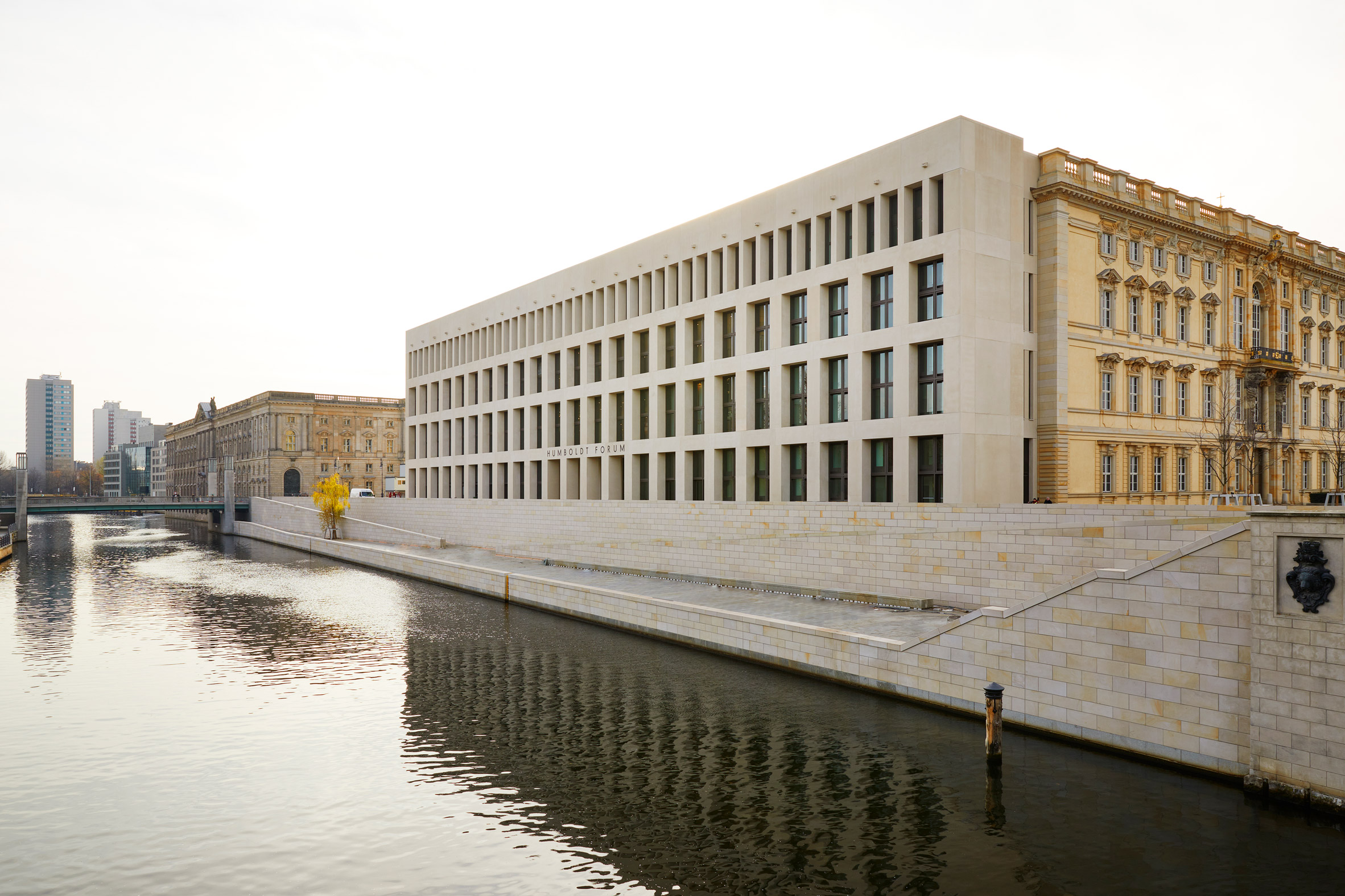 柏林博物馆岛上的“城市宫殿”Humboldt Forum-11