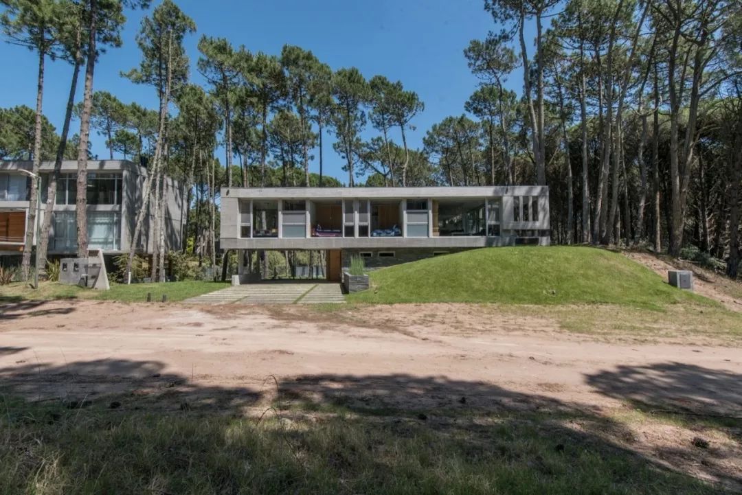 Galera 建筑工作室 | 光、空间与形式的平衡探索-64