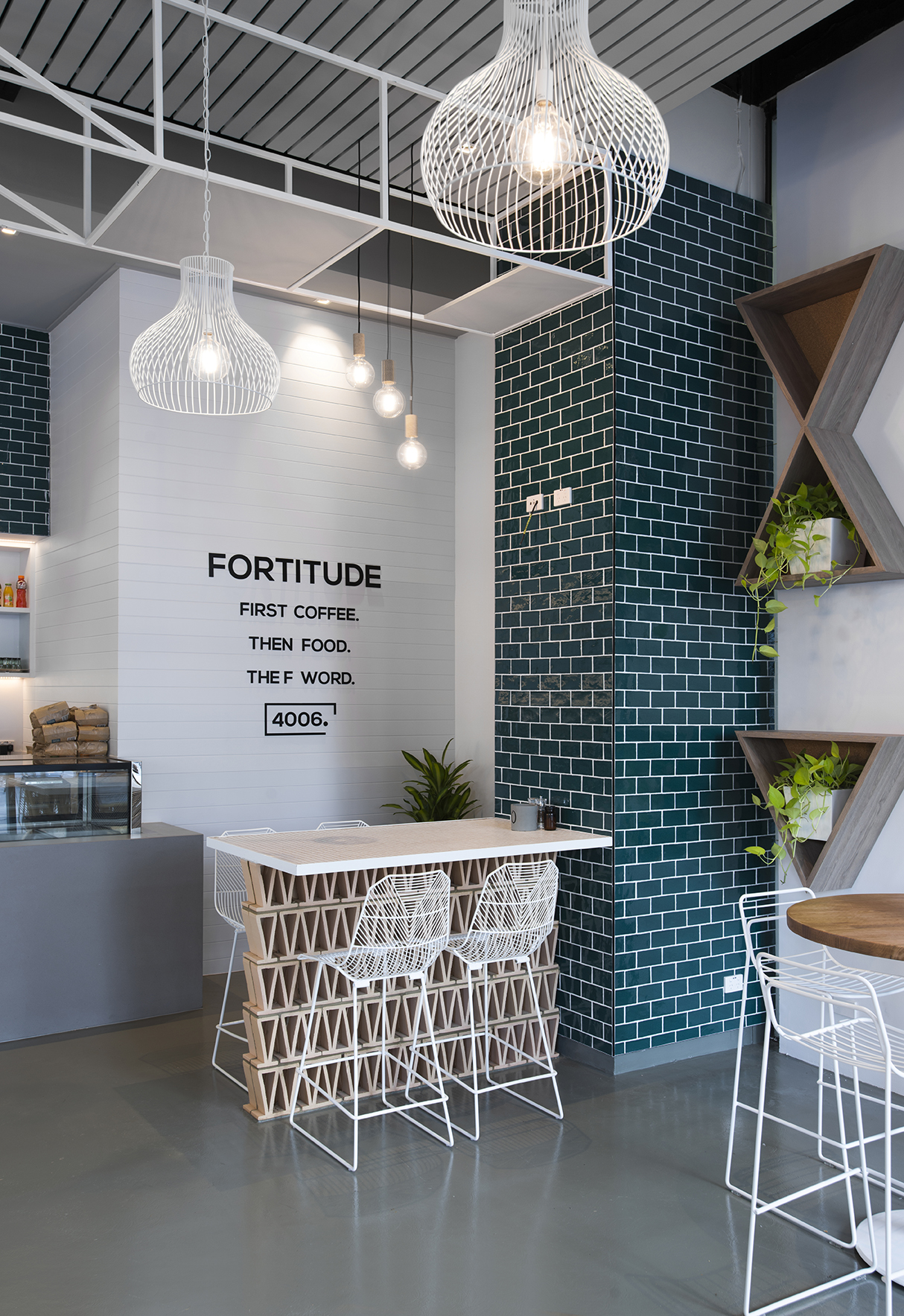 坚韧谷咖啡厅-0