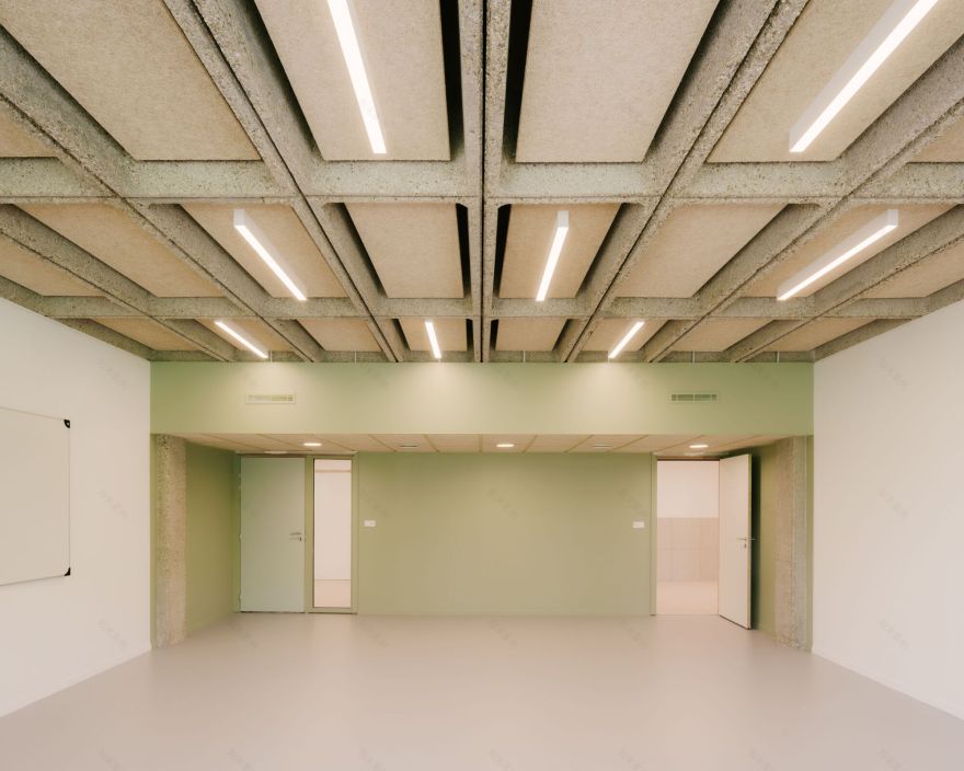 Maryse Bastié Middle School Reconstruction / Tectoniques Architects-41