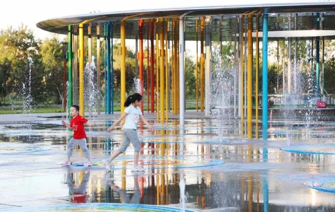 北京黑桥公园彩虹广场-6