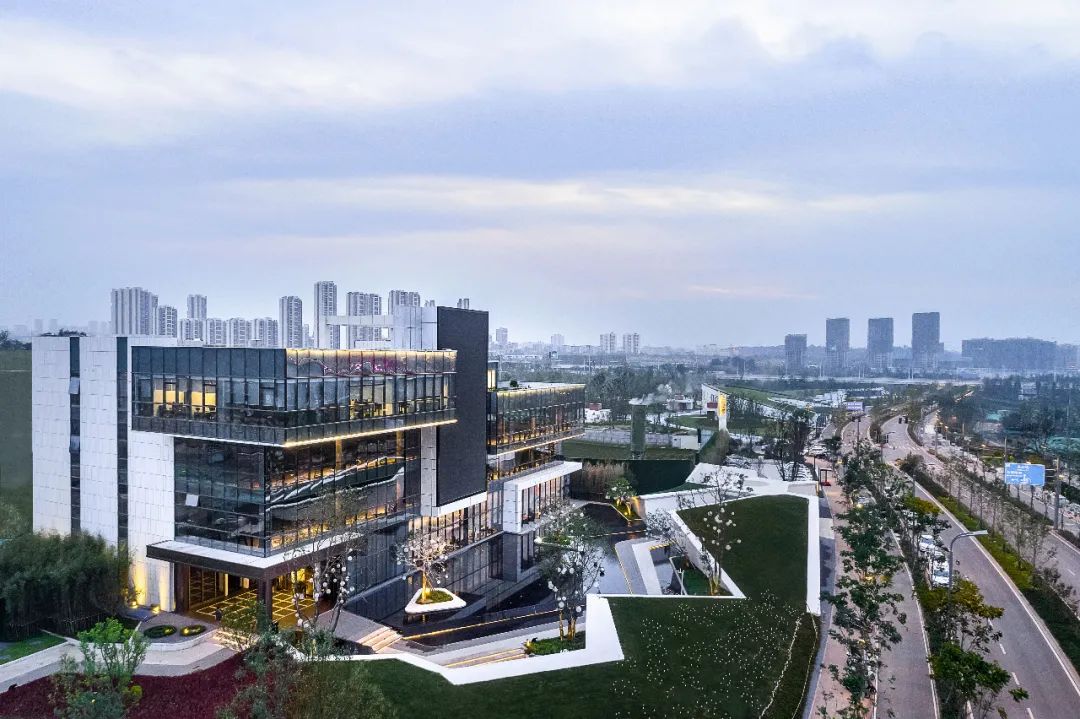 赣州嘉福新天地展示中心 | 水镜之上漂浮的原石-22