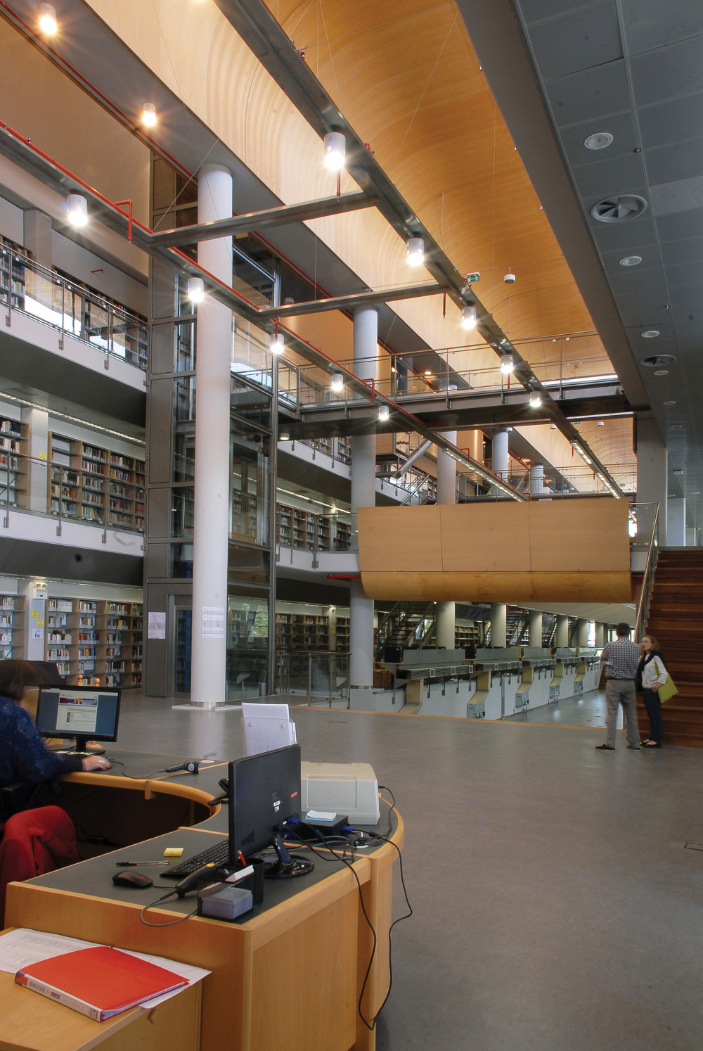 希腊校园图书馆 · 动态曲线屋顶下的知识空间-43