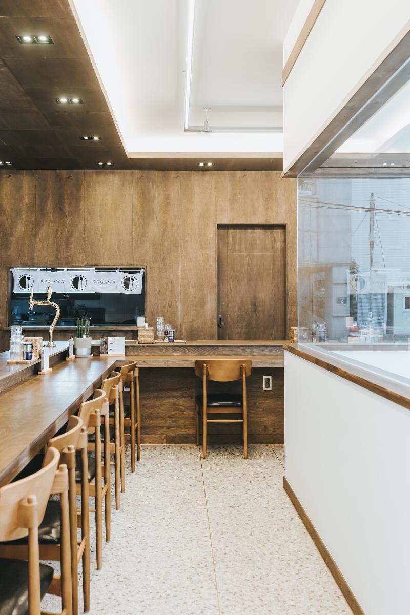 十九平米卡莱餐厅，独特双层结构提升空间利用-17