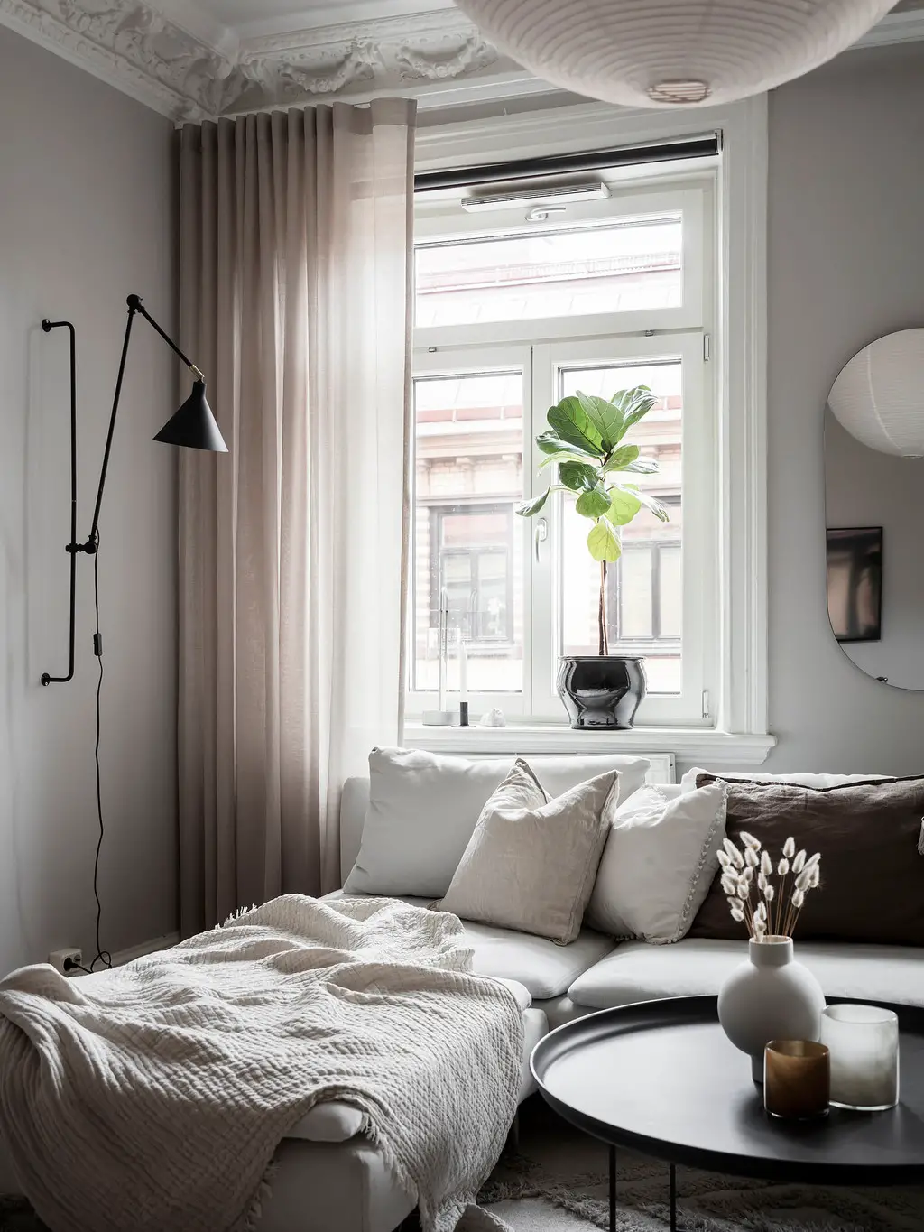 瑞典百年建筑中的温馨家庭公寓设计-4