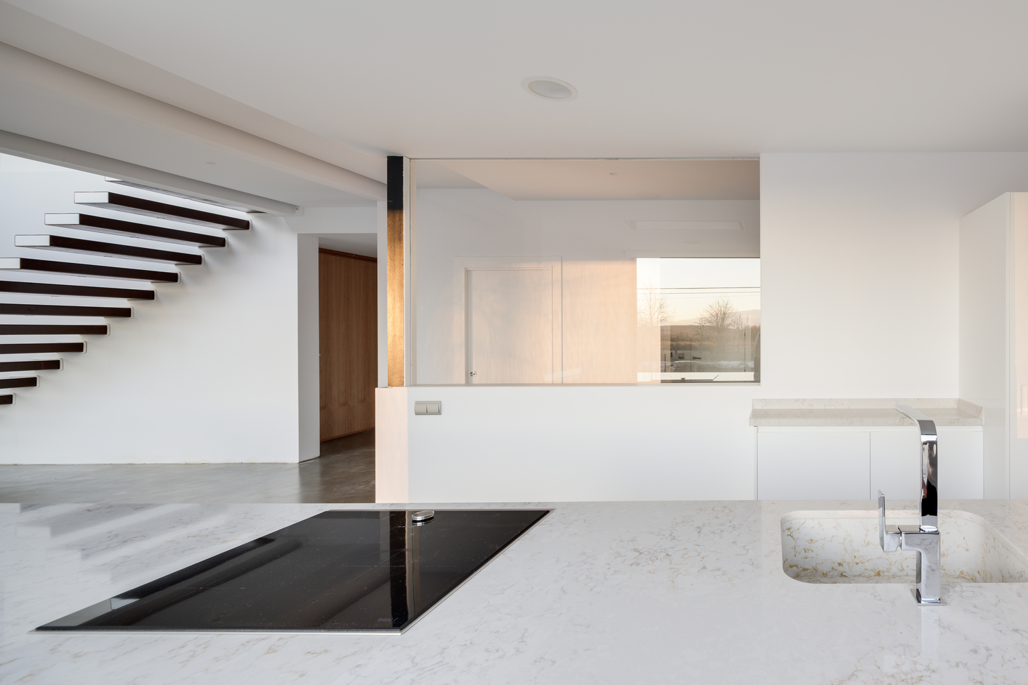 西班牙小城中的石筑家园-39