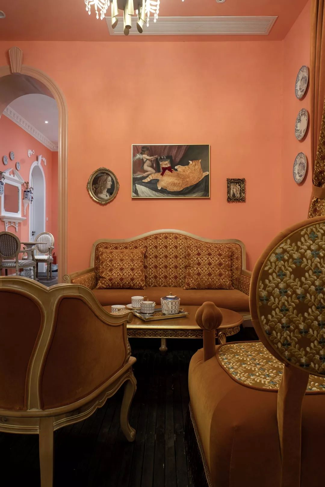 武汉百年老房大变身,甜品店设计展现女性魅力-49