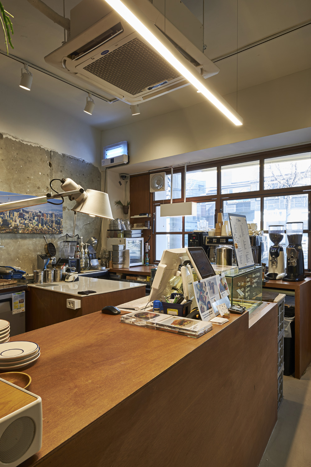 简约奢华 | 10 平米小空间咖啡厅设计-9