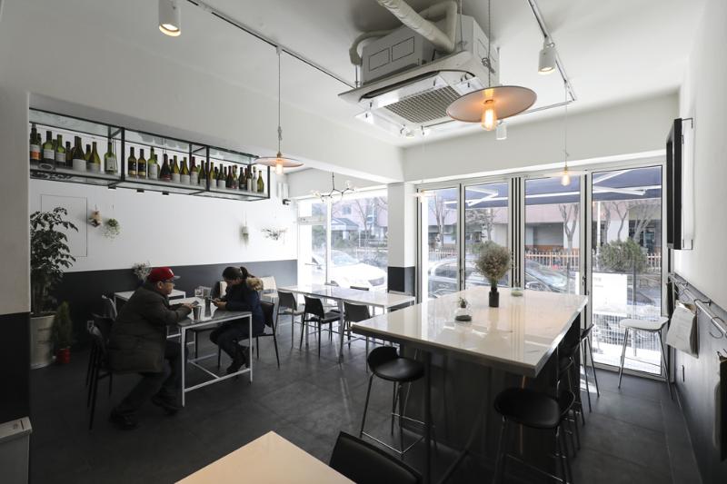 18 坪韩式咖啡馆 精致空间设计展现魅力-7