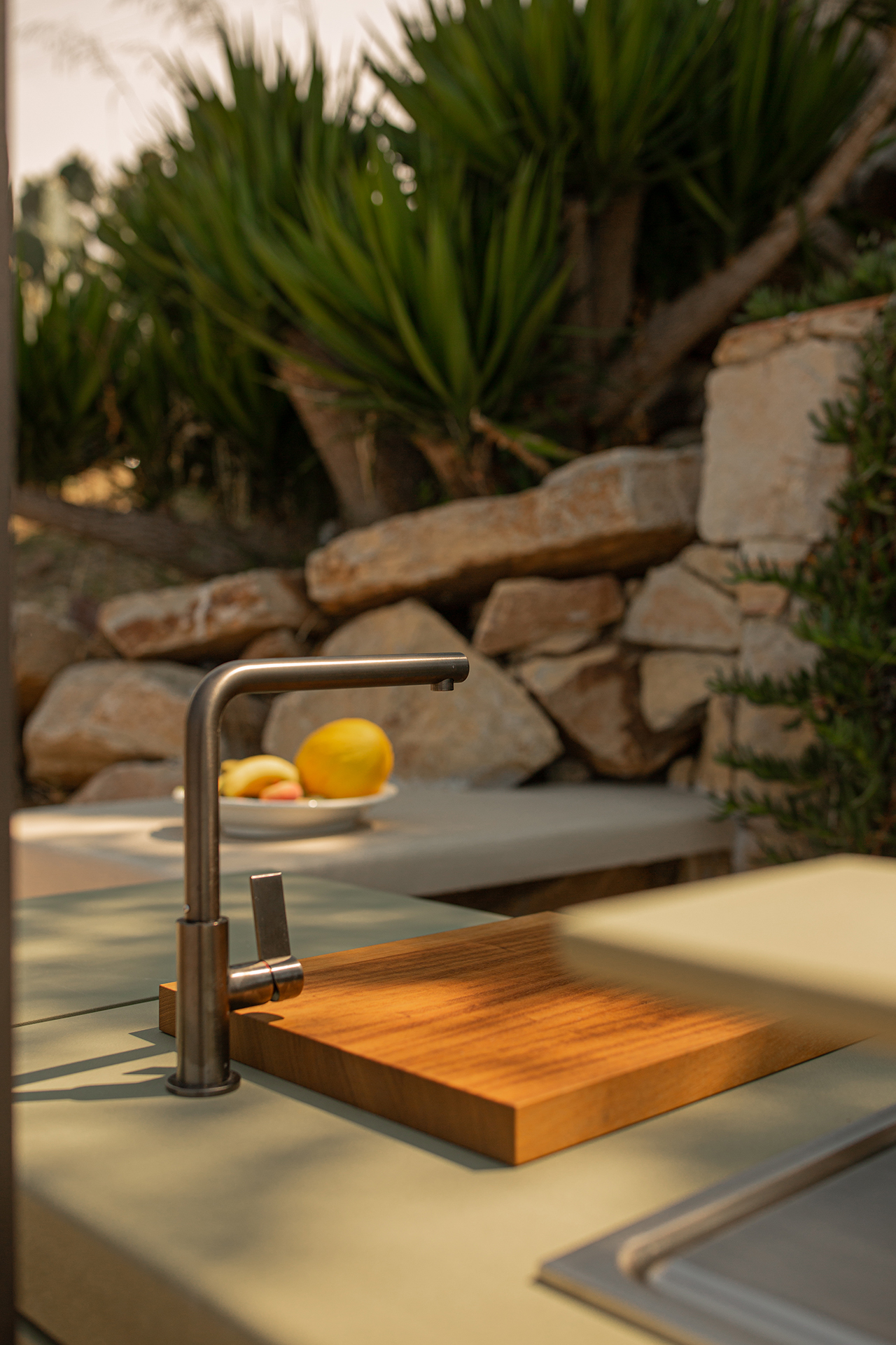 米兰设计周揭幕 | 弹性与直观的户外厨房设计-13