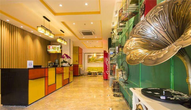 郑州青枫白露时尚精品酒店-10