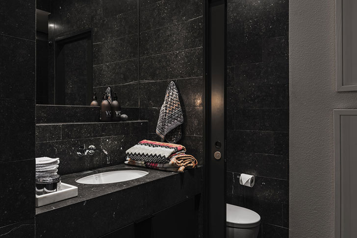 瑞典 96 平米黑白优雅公寓 | 简约风格的艺术呈现-16