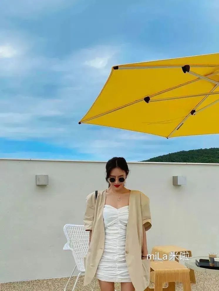 米啦女装店 | 柔美明亮的空间设计-33