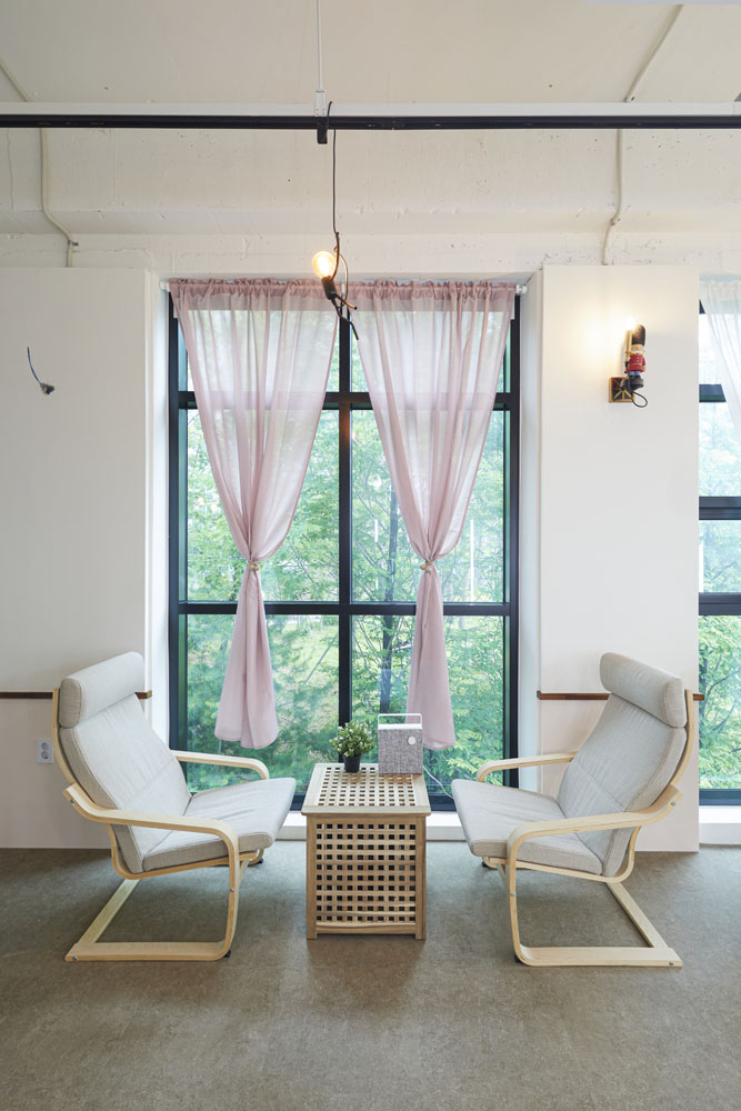 17 坪极简美容室，打造优雅白色氛围-12