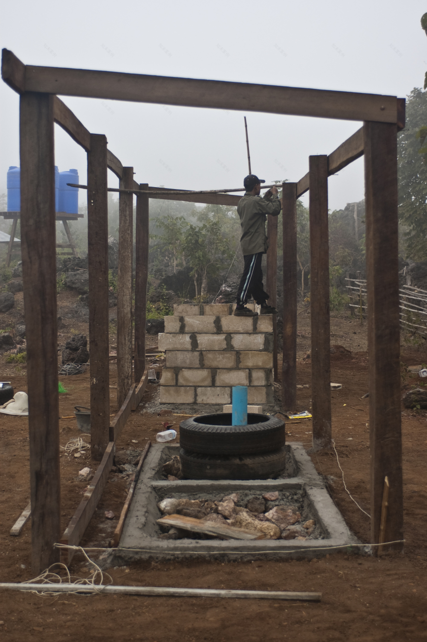 泰北孤儿院温馨浴室设计,功能性与本土文化完美融合-25