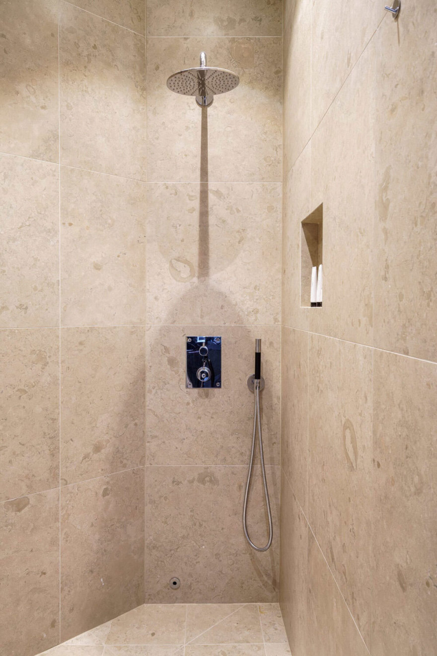 斯德哥尔摩中心地带的时尚开放式公寓设计-16