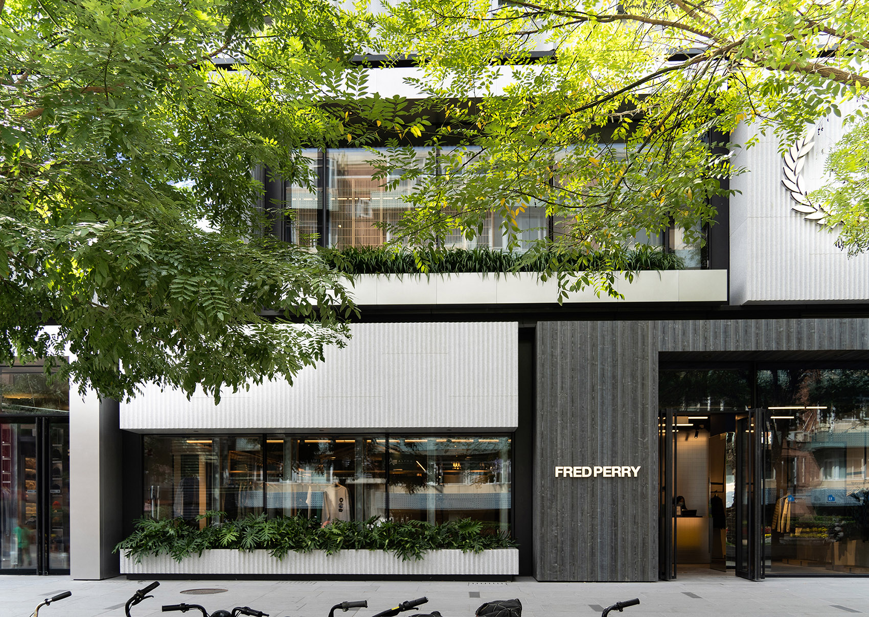 回赠街道以场所  北京三里屯太古里沿街建筑幕墙与公共空间更新丨中国北京丨moss.architects-14