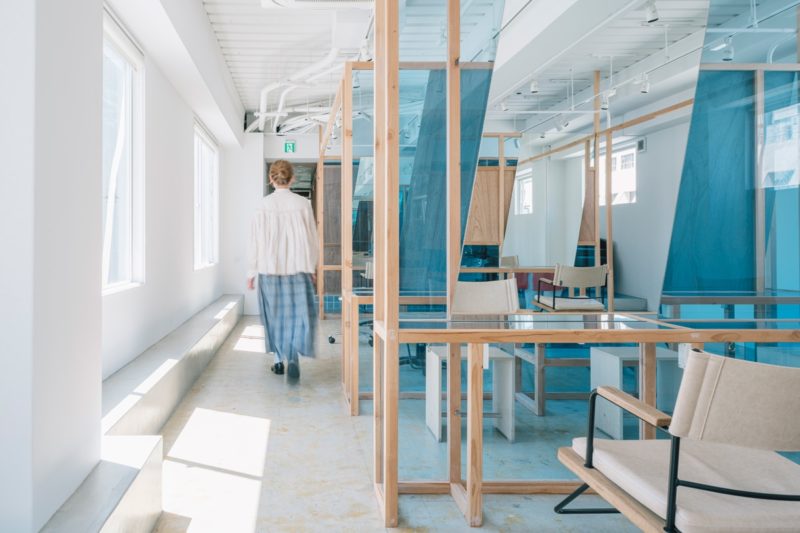 由于neute并非常见词汇，不清楚其确切含义，无法提供准确翻译 丨未明确提及整体设计方,涉及榎本太一,宇坪伸二等相关人员-54