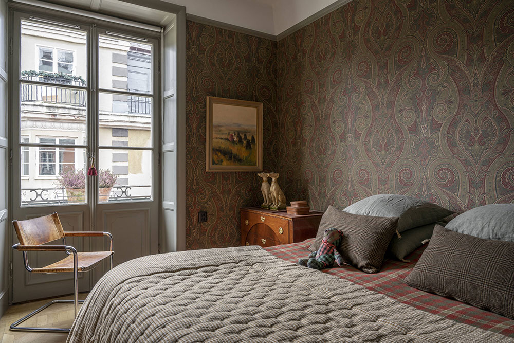 斯德哥尔摩 85 平米公寓 | 混搭风格与大胆艺术碰撞-16