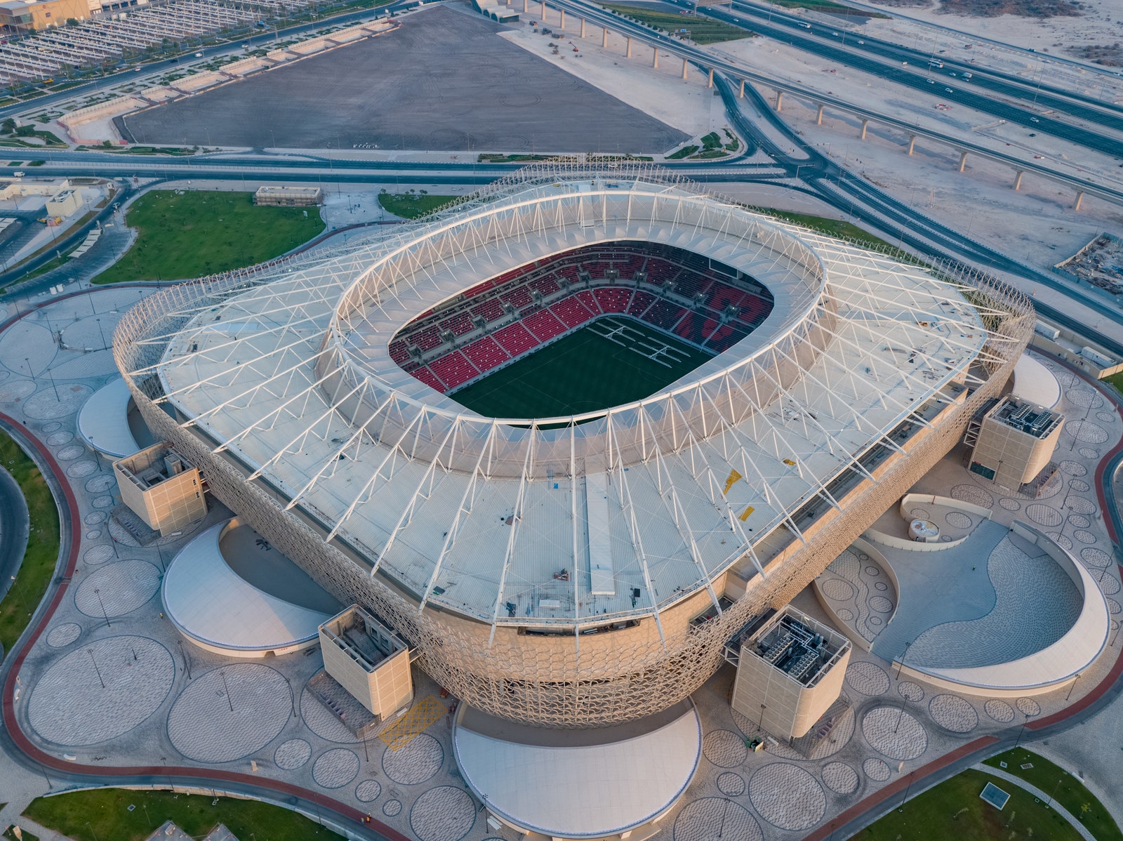 沙漠中的绿洲 | 2022 年世界杯场馆 Ahmad Bin Ali Stadium-20