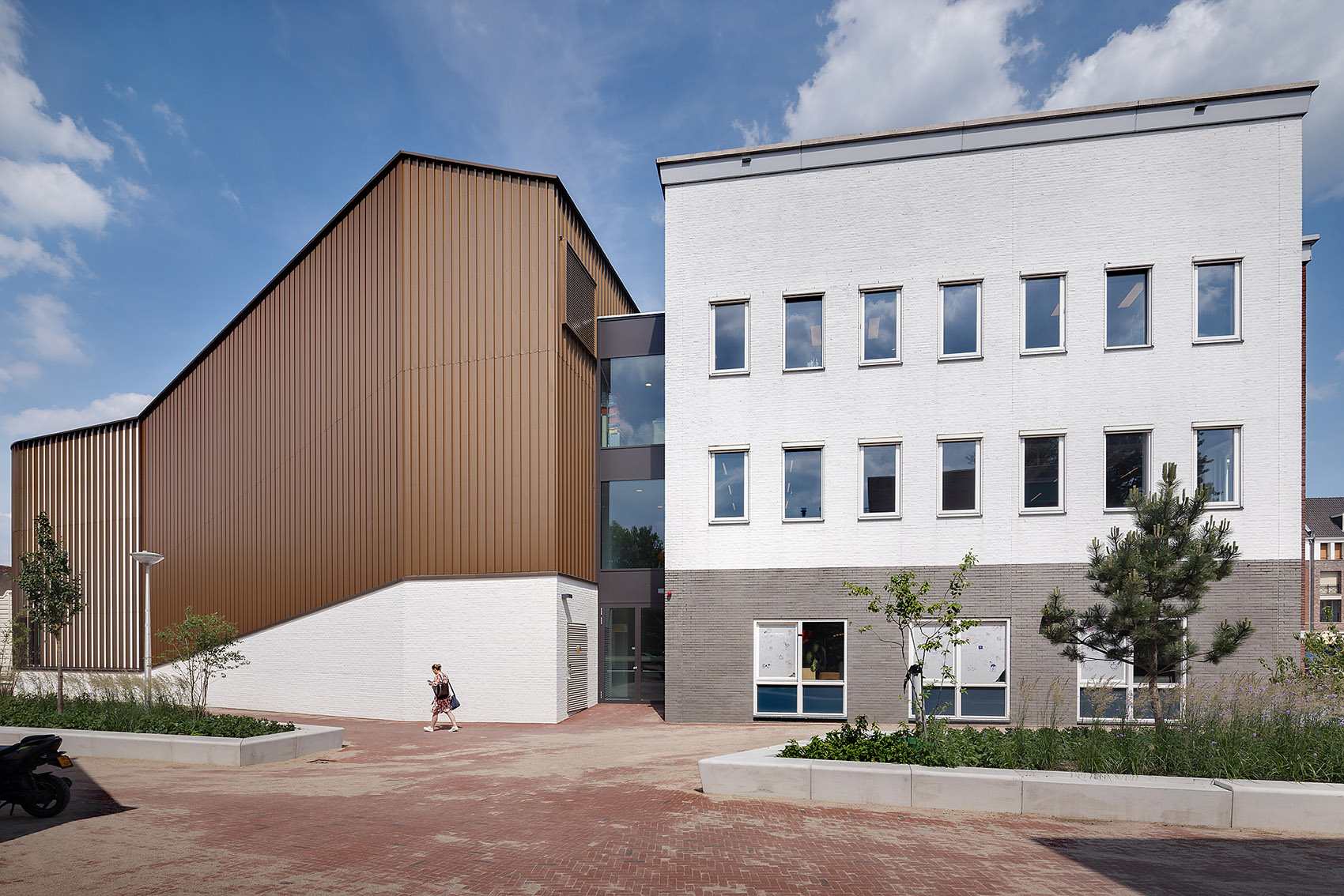 BRUIS综合体丨荷兰丨GROUP A,Fabrique,ABT-18