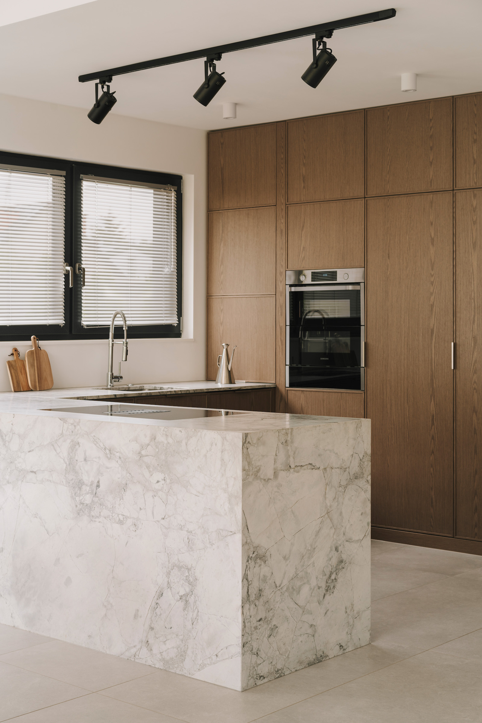 LIPKÓW HOUSE丨森林环绕中的家,一对创意夫妻的疗愈居所丨波兰丨Dawid Konieczny Interiors-13