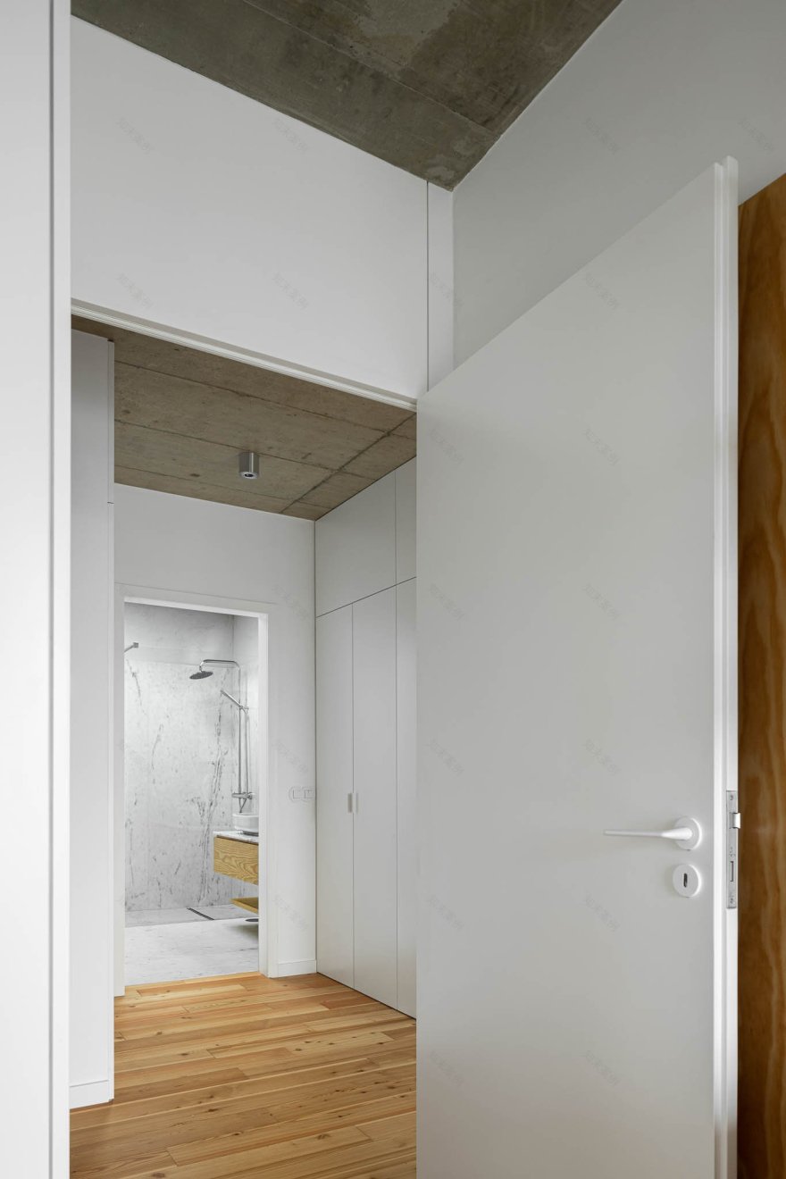 伊利亚沃之家丨葡萄牙丨M2.senos arquitectos-12