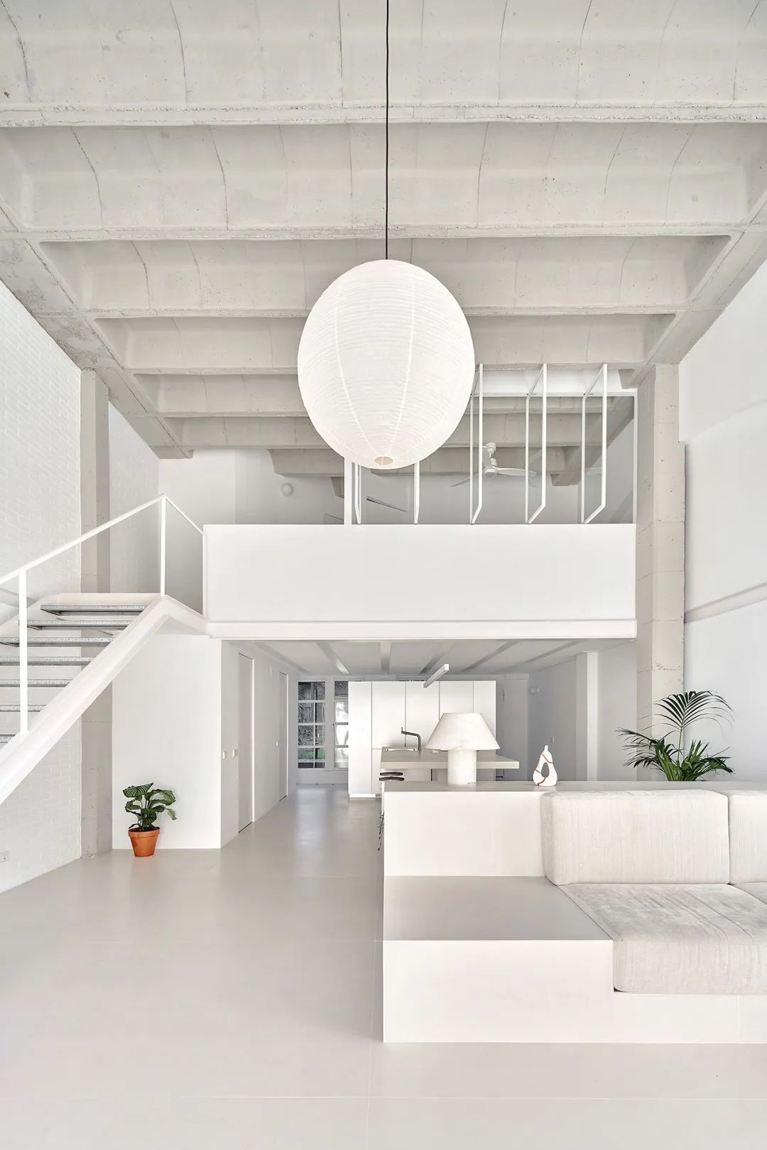 纯白极简两居室丨西班牙丨Allaround Lab-5