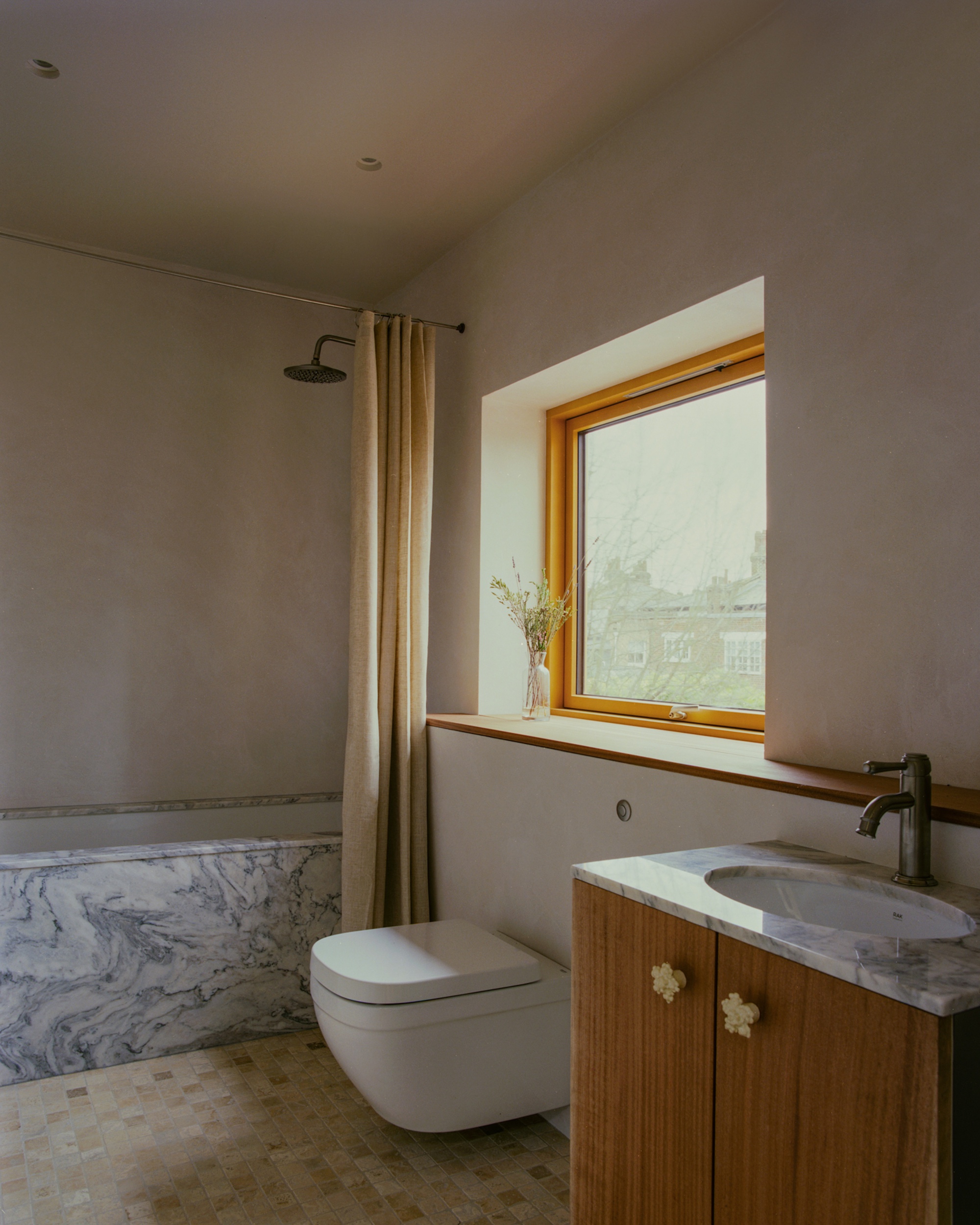 润达大厦（注：Runda可音译为润达，House常见可译为大厦，具体需结合实际情况，若Runda有特定含义，可能需调整） 丨英国丨Nikjoo Architects,Flawk-36