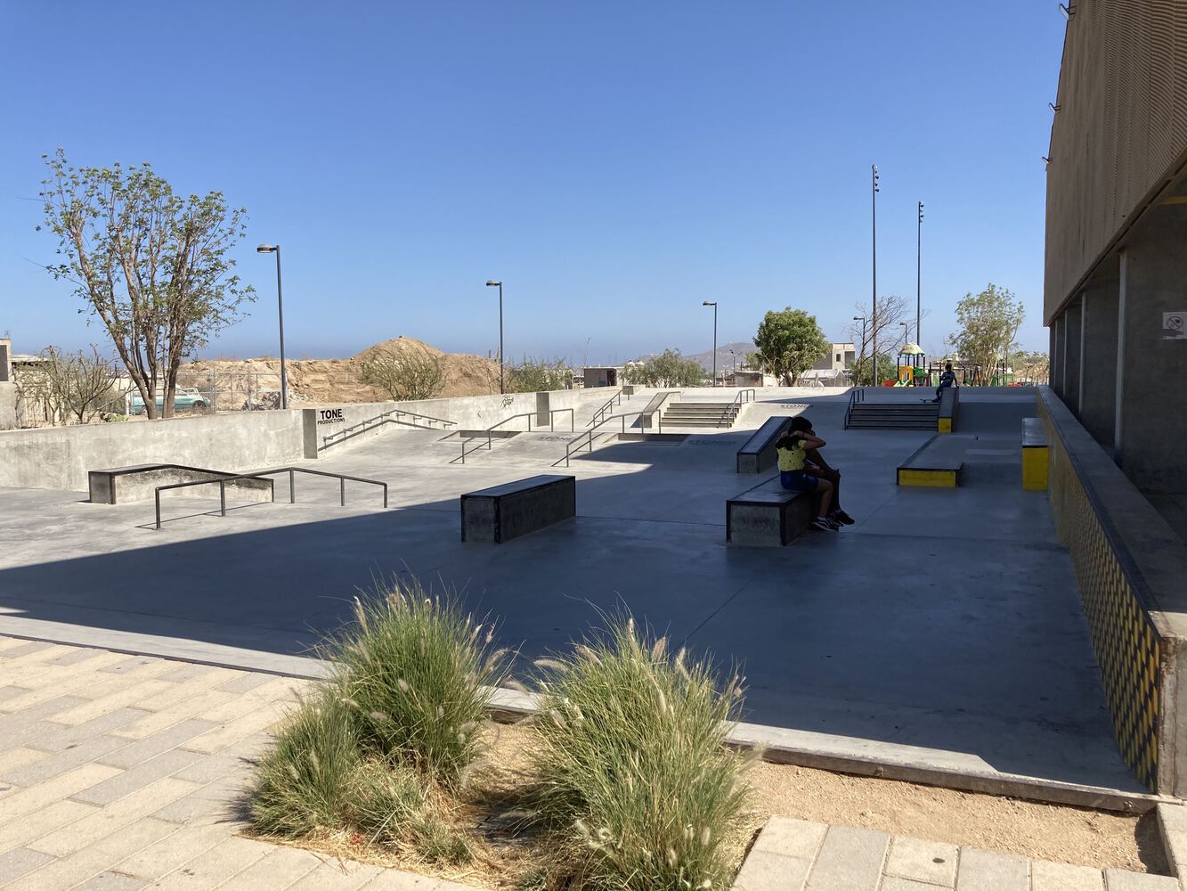 花园阴影 · 沙漠城市的公共空间基础设施丨墨西哥-18