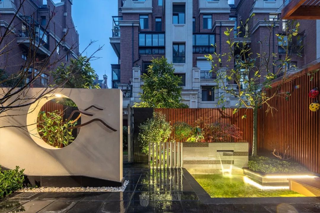 新中式家庭花园的优雅变身-31