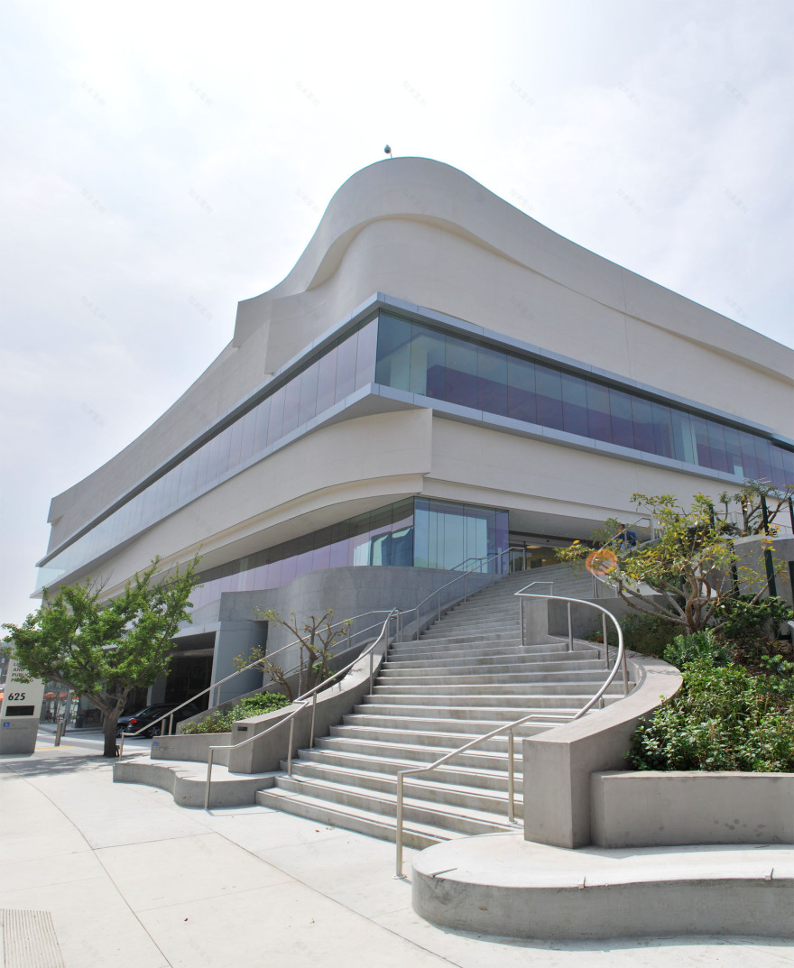 West Hollywood 图书馆-25